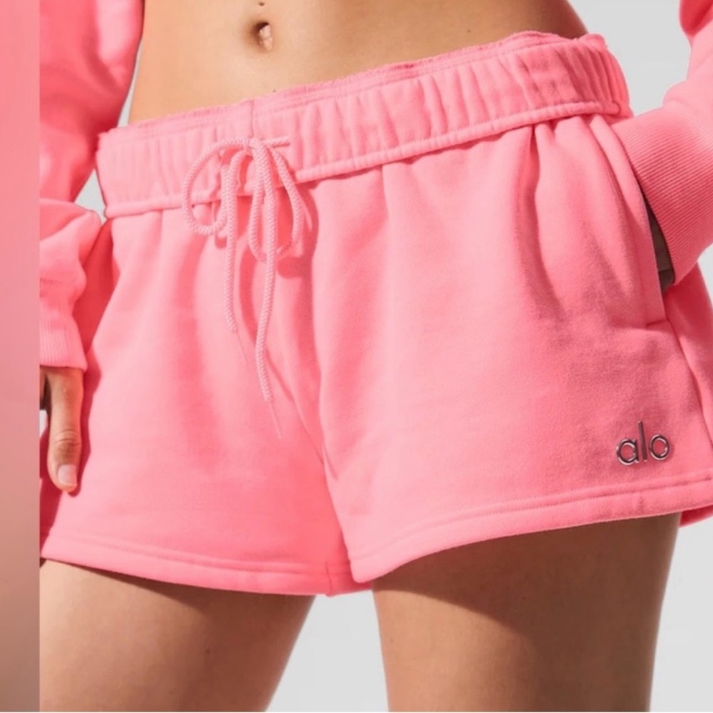 NWT! ALO Yoga Women's Bubblegum Pink Athletic Shorts